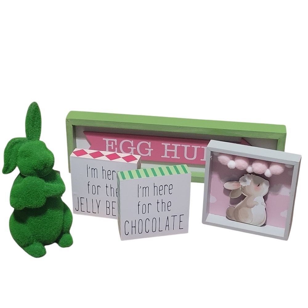 Bundle of Easter decorations/bunny